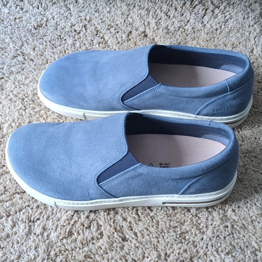 Like New Birkenstock Slip-ons 41 - Picture 3 of 5